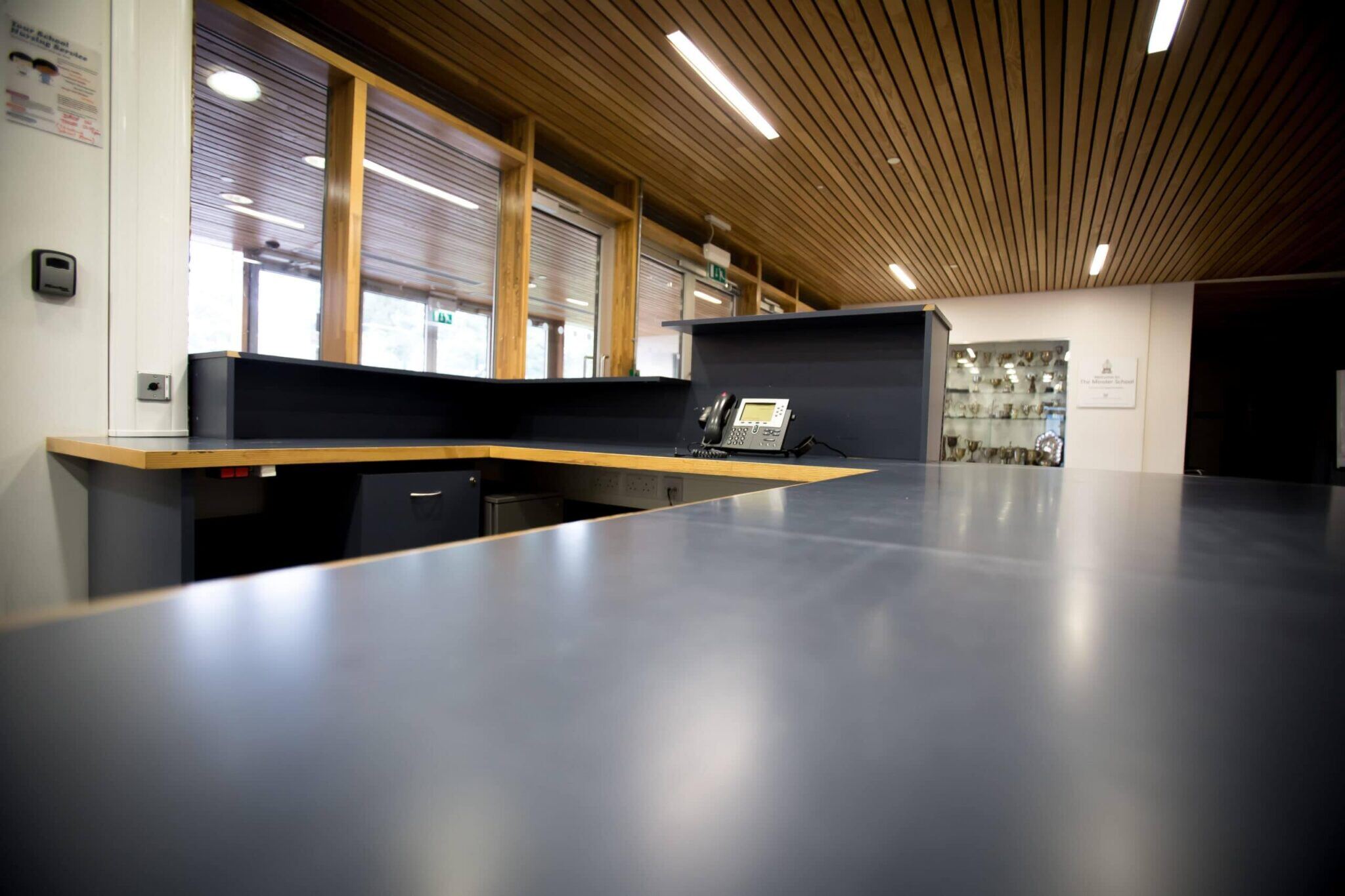 dinoc-ceilings-2048x1366